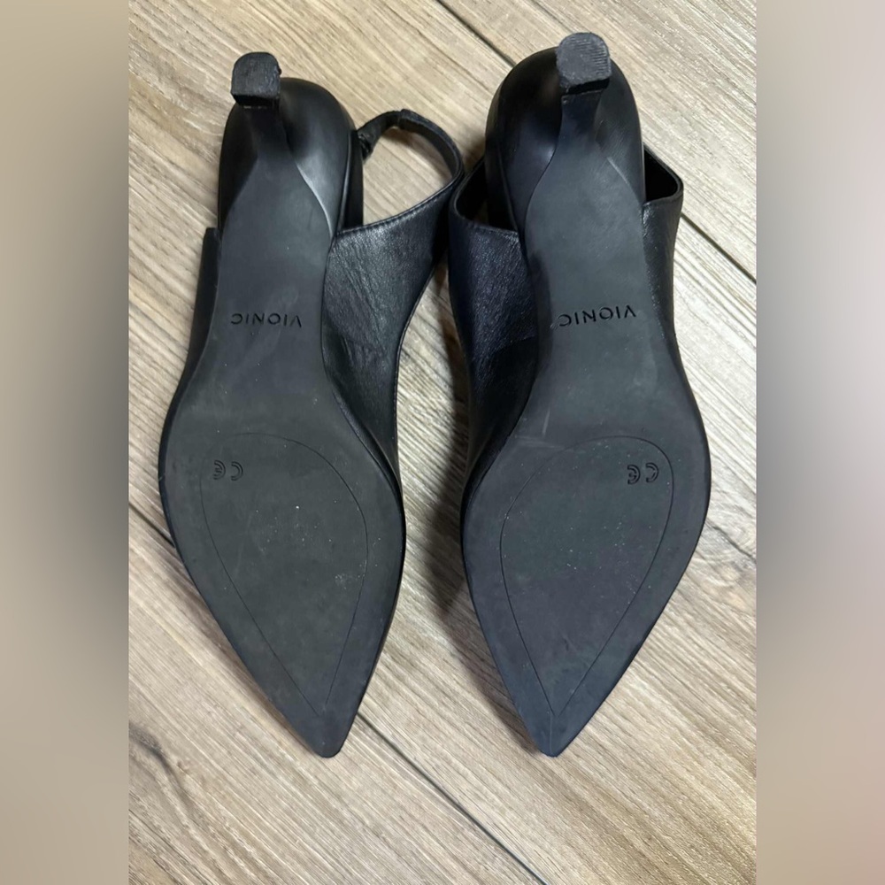 Vionic Black Pointed Toe Slingback Heels - image 6